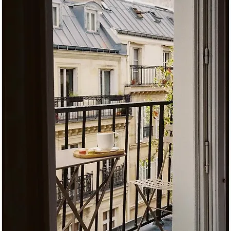 Nuage Hotel