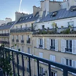 Nuage Hotel 4*