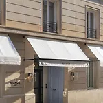 Nuage Hotel