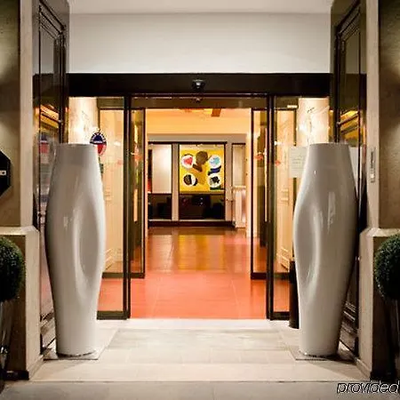 Nuage Hotel
