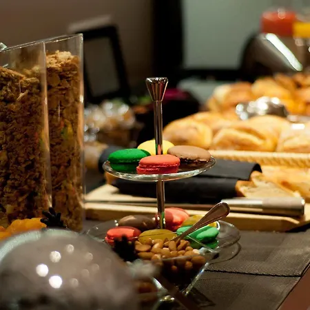 Nuage Hotel 4*