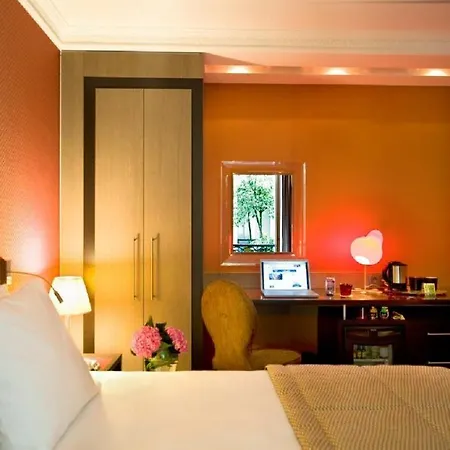 Nuage Hotel 4*